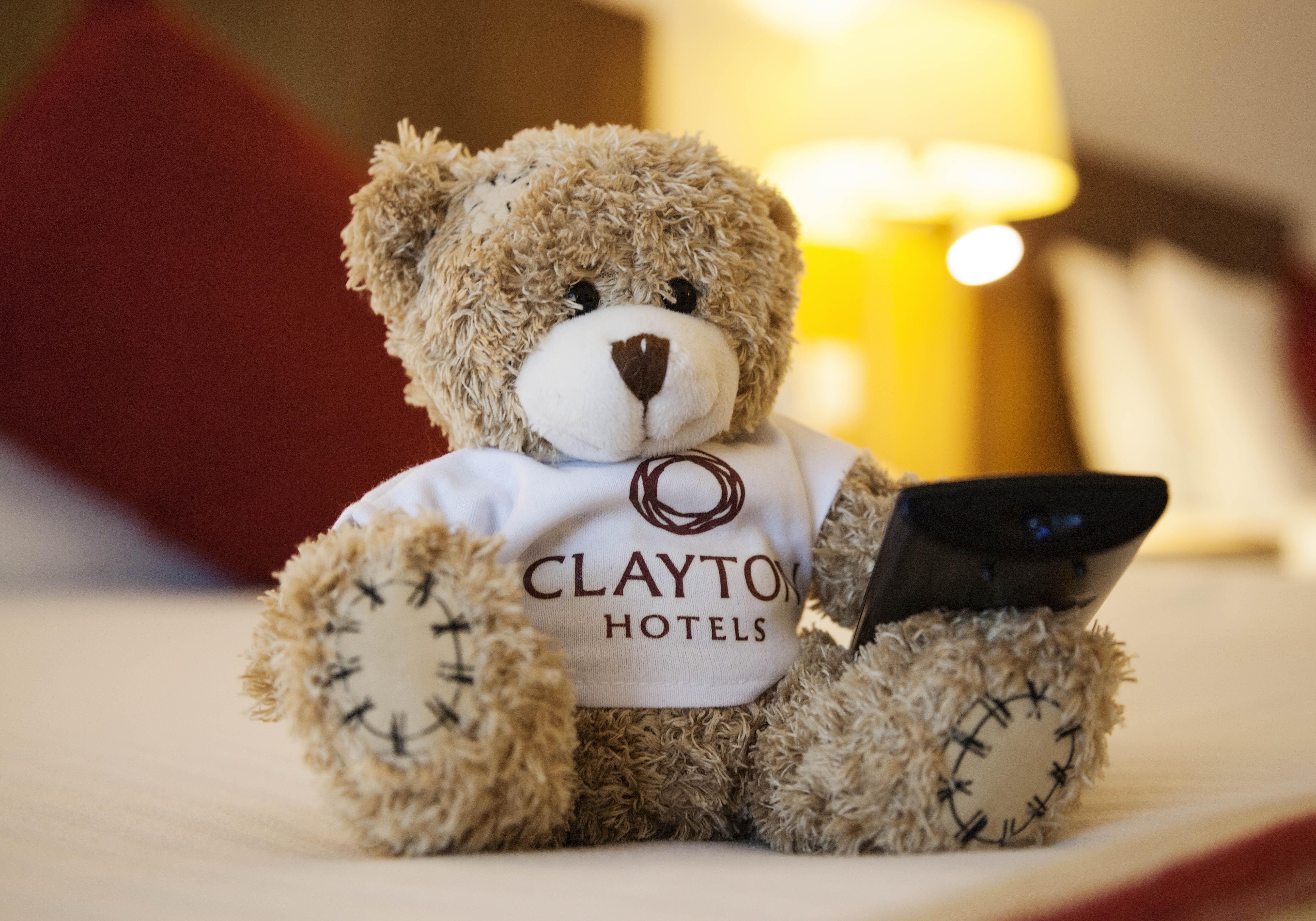 Clayton Hotel Cardiff Lane Дублін Екстер'єр фото